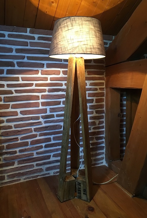 Lampadaire bois